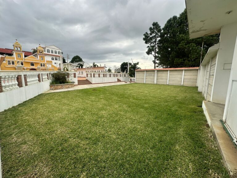 Plaza el campanario